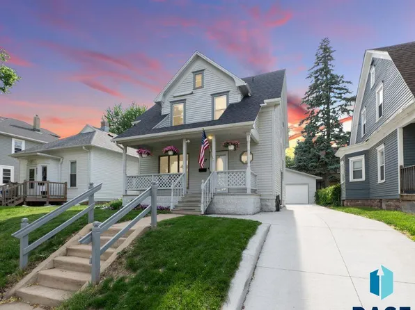 907 S Spring Ave, Sioux Falls, SD 57104