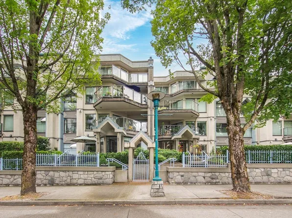 2978 Burlington Dr #113, Coquitlam, BC V3B 7S6