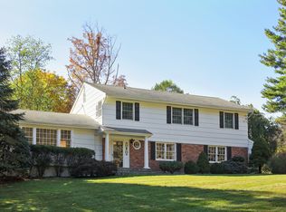 39 Saddle Ridge Rd, Ossining, NY 10562