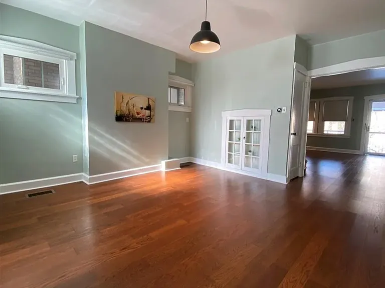 5556 Bartlett St — Photo 6