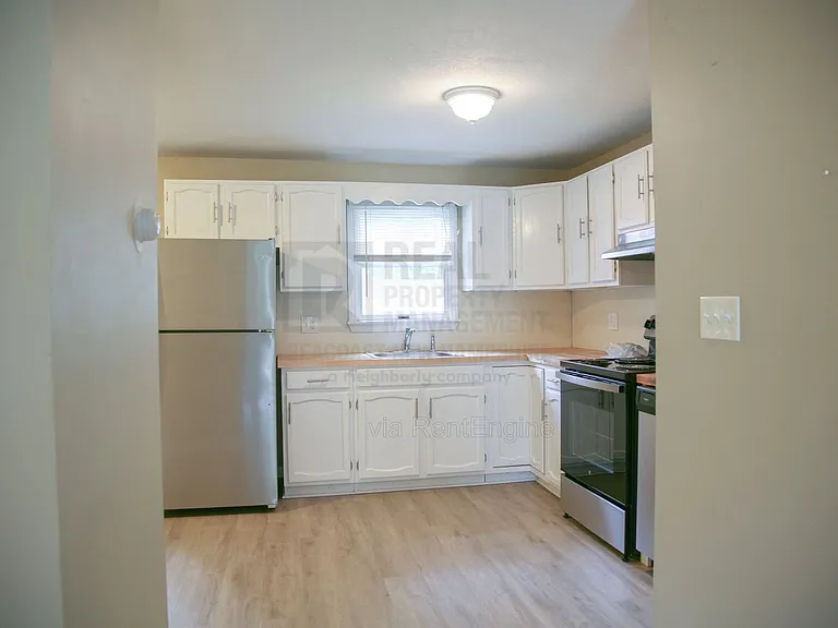 11 Hickey St #5 — Photo 2