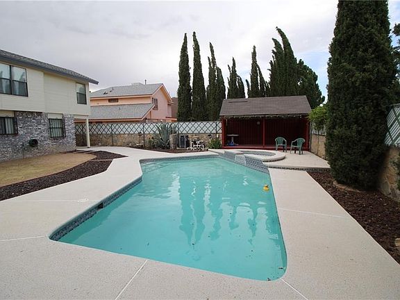 2nd image of 2416 John Cox Pl