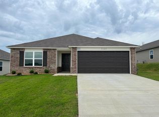 5149 Red Fox Trl, Bauxite, AR 72011