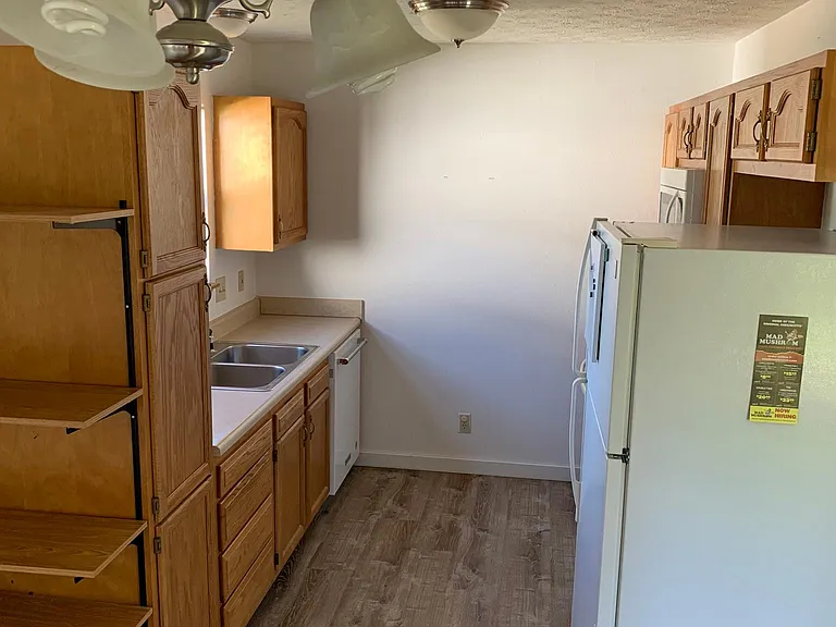 3665 Goodall Ct — Photo 11