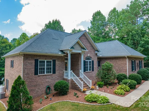 5043 Grace Chapel Rd, Granite Falls, NC 28630