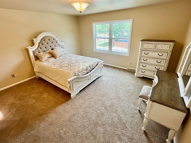 1101 Mansfield Dr — Photo 11