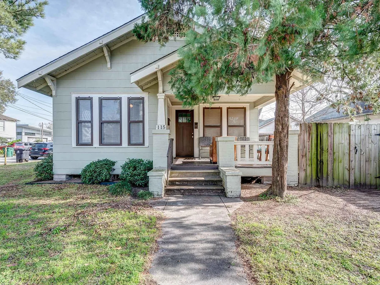 1 bed, 1.0 bath, $975 — Photo 1