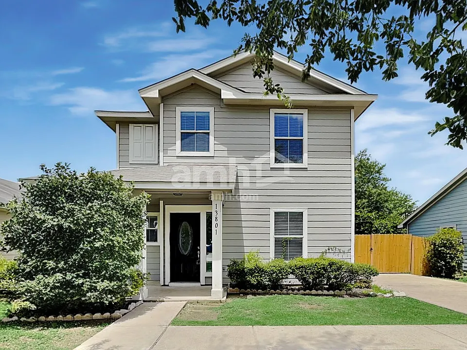 13801 Briarcreek Loop