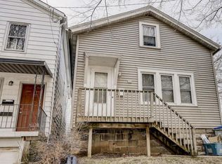 709 E Pearson St, Milwaukee, WI 53202