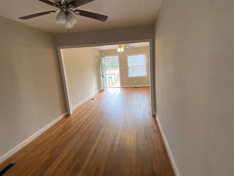 2828 East Cir #B — Photo 5