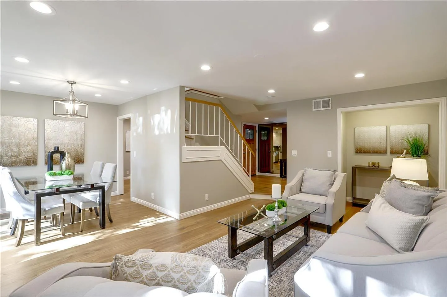 10138 Ridgeway Dr photo 1