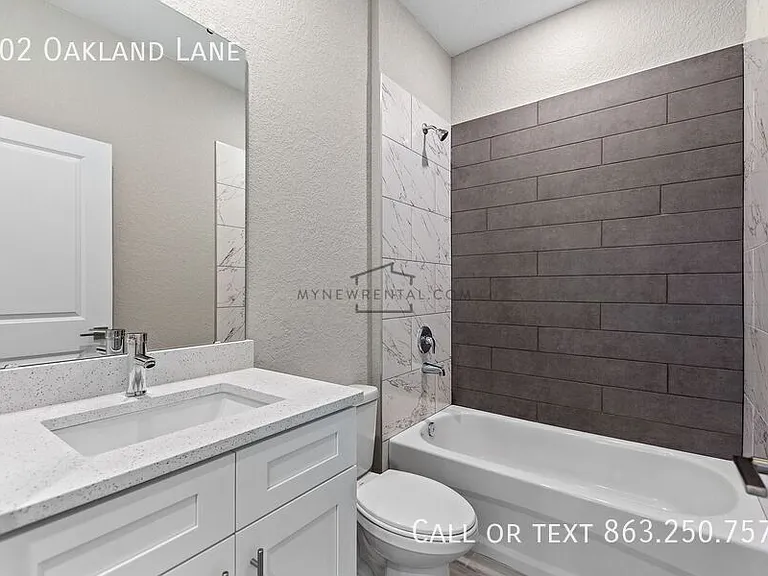 402 Oakland Ln — Photo 22