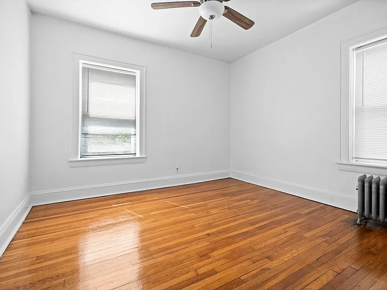 2729 Euclid Heights Blvd #3 — Photo 11
