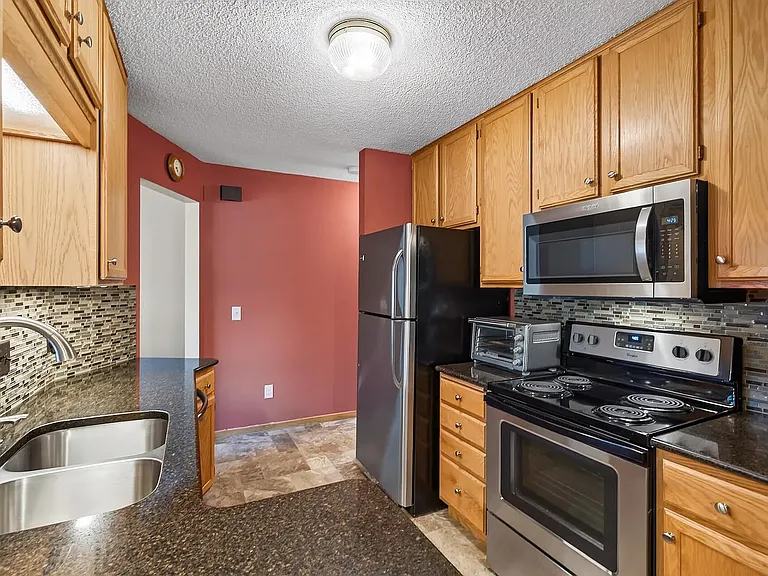 14316 Estates Ave — Photo 7