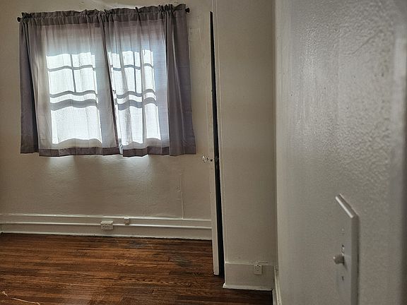 5th image of 686 Western Ave