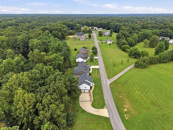 2nd image of 153 Hailey Ridge Ln