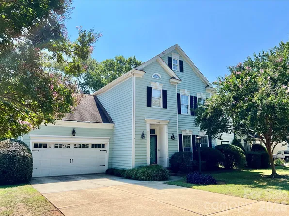 3301 Dairy Farm Ln, Charlotte, NC 28209