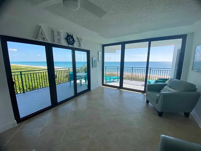 1010002 S Ocean Dr — Photo 4