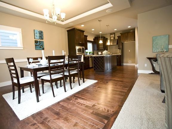 Beautiful kitchen and dining room, granite countertops, hardwoods, island...