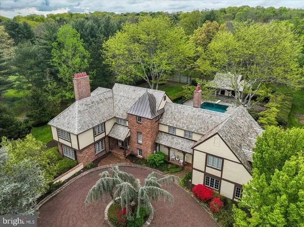 19 Rolling Hill Rd, Skillman, NJ 08558