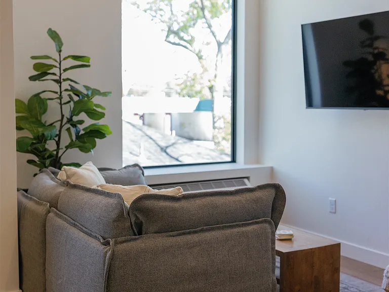 260 Claremont St #1 — Photo 47