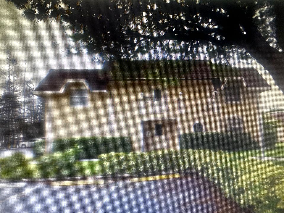 1st image of 704 SE 2nd Ave APT 345