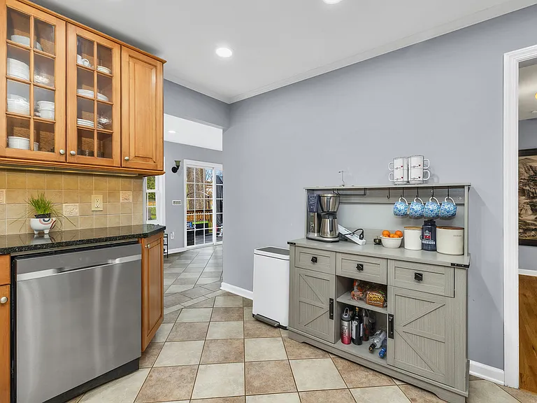 101 Sycamore Ave — Photo 13