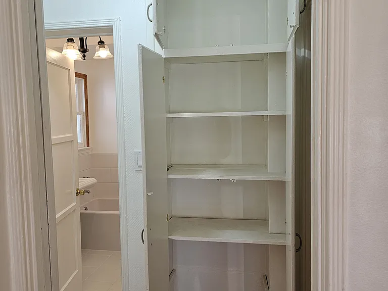 236 S Rexford Dr #1/4 — Photo 42