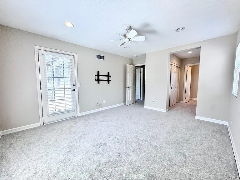 17 Pamela Way — Photo 19