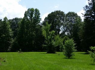 204 Wisteria Rd, Ore City, TX 75683