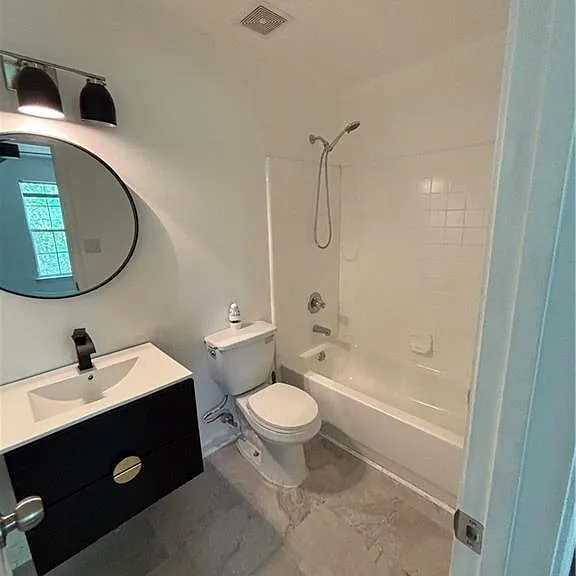 584 Windsor St SW — Photo 12