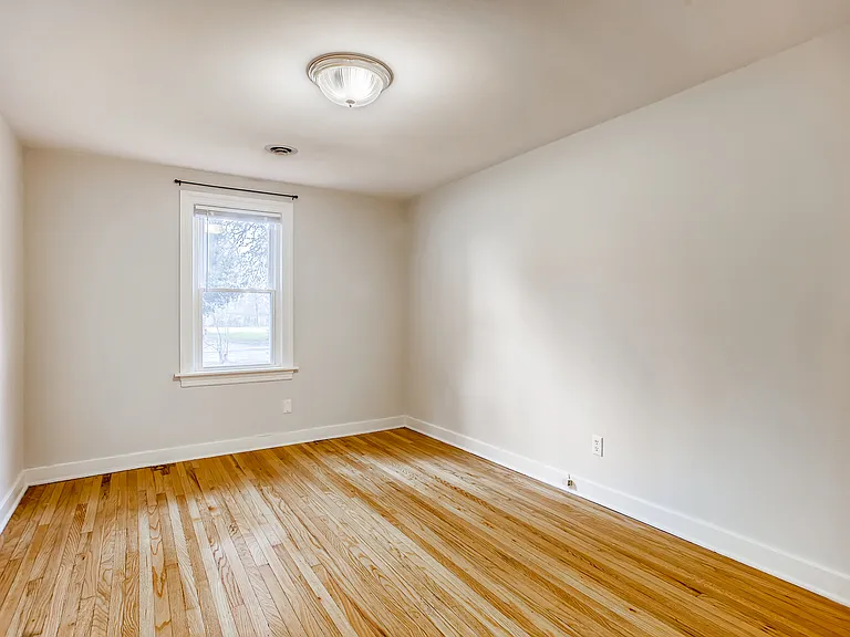 1302 W State St #1N — Photo 8