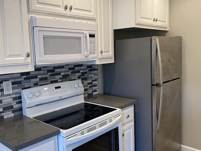 1671 Alvarado Ave #9 — Photo 8