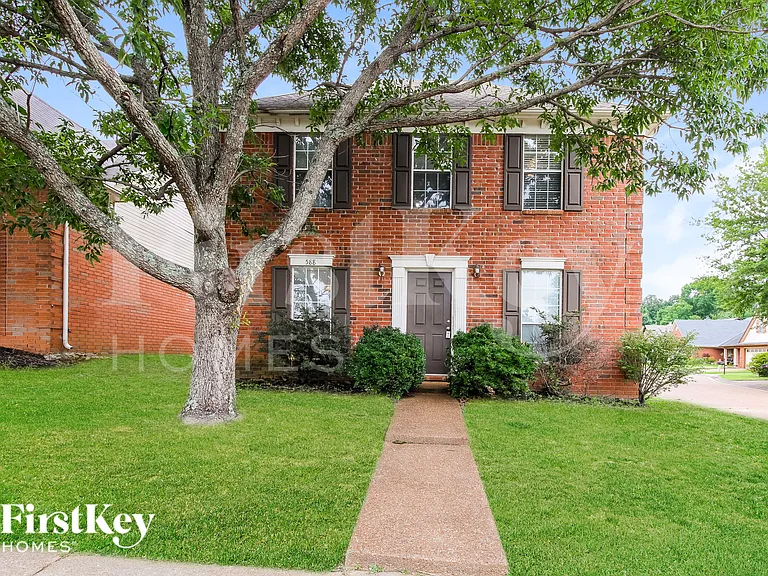 588 N Ericson Dr — Photo 1