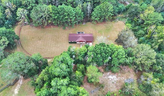 3rd image of 210 Ellis Rd