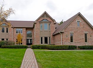2920 Dunstan Ln, Buffalo Grove, IL 60089
