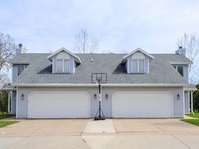 181 Desplaine Rd, De Pere, WI, 54115