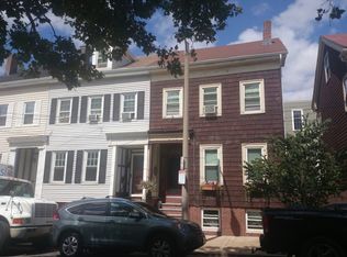 94 F St, South Boston, MA 02127