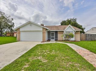 1814 Lakewind Dr, Brandon, FL 33510