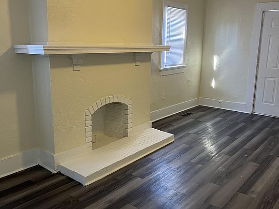 2nd image of 920 Superior Ave #2