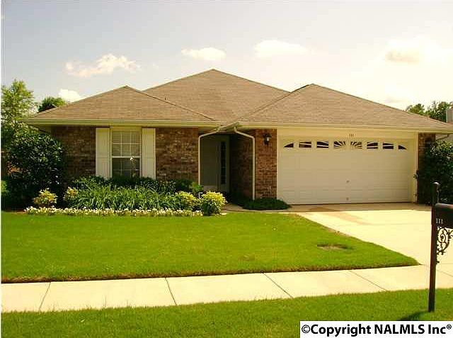 1st image of 111 Wallhaven Dr SW