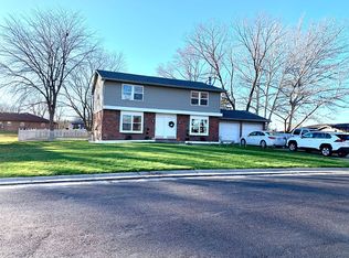 4631-4633 Apple Tree Ln, Columbia, MO 65203