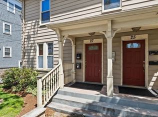 25-27 Cushing St #27-1, Cambridge, MA 02138
