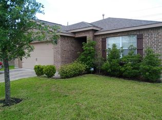 2135 Golden Topaz Dr, Rosharon, TX 77583