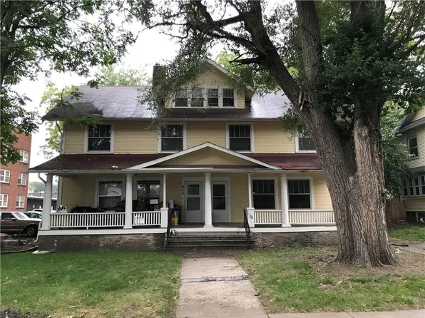 612 36th St, Des Moines, IA 50312