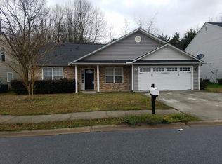 210 Falling Spring Ct, Simpsonville, SC 29681