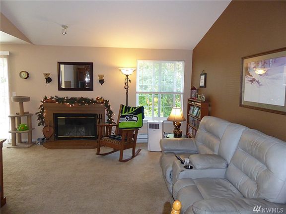 3rd image of 26013 106th Pl SE APT B302