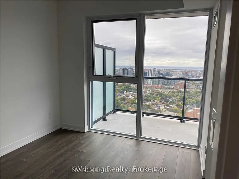 159 Wellesley St E #3404 — Photo 3