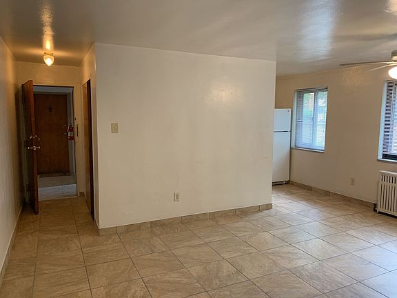 4th image of 819 College Ave APT A3