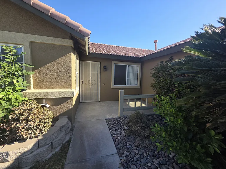 80595 Willow Ln — Photo 3